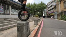 Unicycle rider shows off mind-blowing freestyle stunts