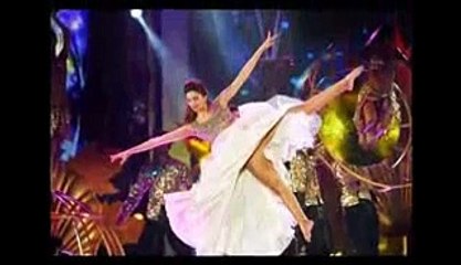 depika white dress with salman khan in award function