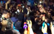 Intentan robarle el gorro a Ronaldinho en Veracruz