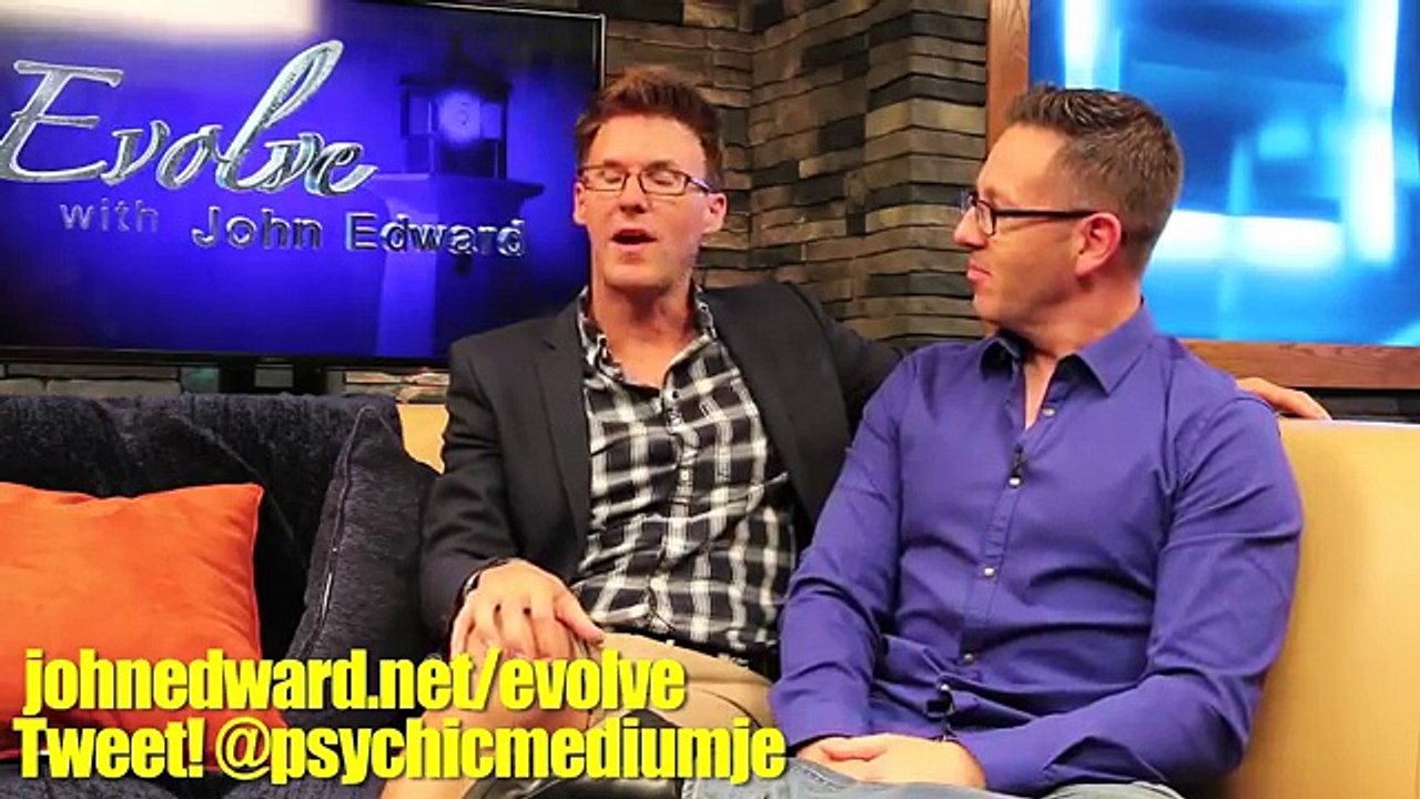 TALKING TO MY DEAD MOM WITH PSYCHIC JOHN EDWARD!!!!
