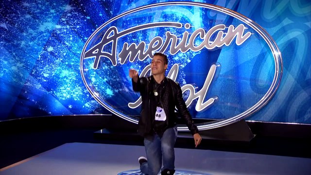 AMERICAN IDOL : Jennifer Lopez met une gifle a un candidat !