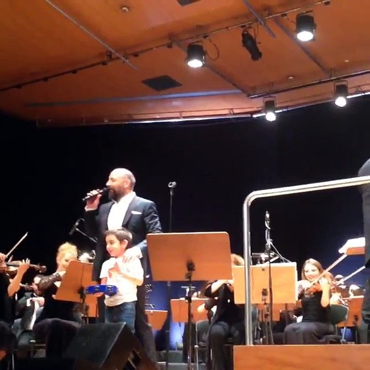 Halit Ergenc in concert