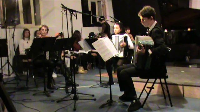 Libertango (Astor Piazzolla ; Evelyne, Eva et Will à l'accordéon)
