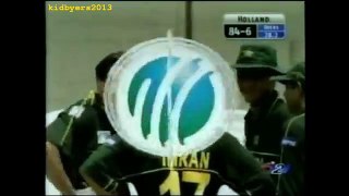 _Shahid Afridi - 3 quick wickets vs Holland 2002_