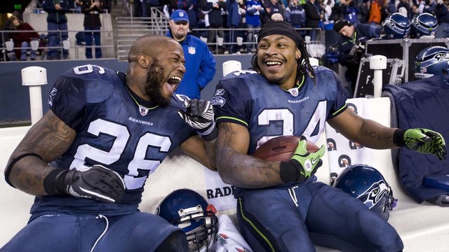 Marshawn Lynch's Bizarre Reaction to Super-Bowl Ending Interception