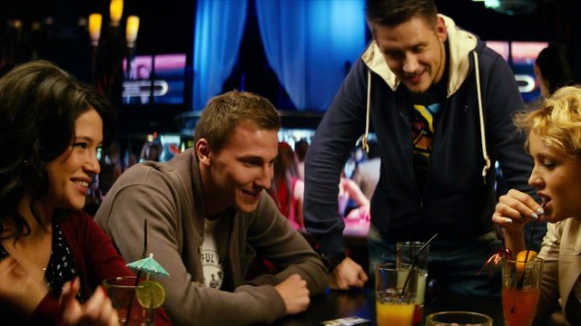 Околофутбола (драма, криминал, боевик)