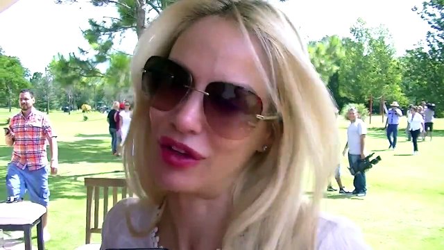 Luciana Salazar festejando el éxito de Casa Fantasma en Primicias Ya - 06 de Febrero