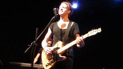 Jérémie BOSSONE  "JAMAIS RESTER"