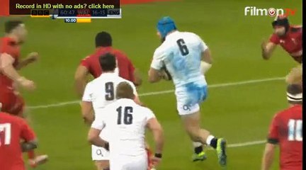 Rugby - James Haskell se fait repousser par... les protections du poteau de corner