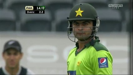 Ahmad Shehzad v Milne - New Zealand v Pakistan 3rd T20