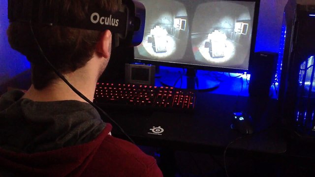 Oculus + Horror game = Best Reaction ever