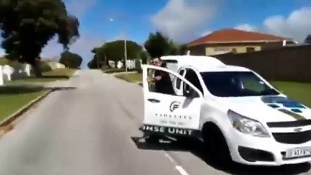 Security Guard Pepper Sprays 2 Year Old Child And Pulls Gun On Unarmed Dad