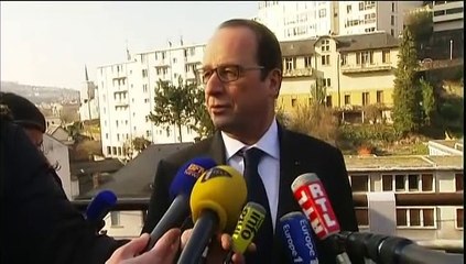 Hollande : "C'est une des dernières chances" d'éviter la "guerre" en Ukraine
