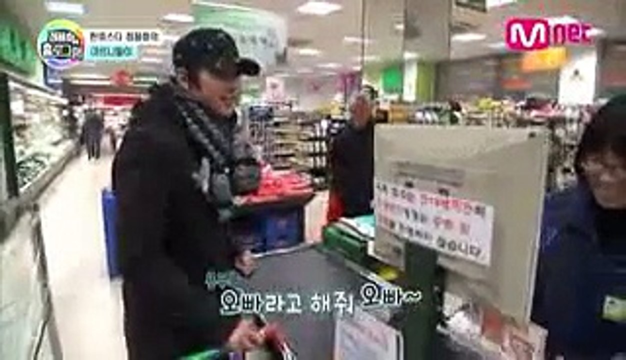 Jung Yong Hwa's Busan dialect! Chapter1 (정용화의 사투리 플레이어 1탄)_Jung Yong Hwa's Hologram