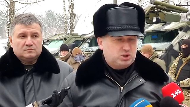 Вооруженным силам и Нацгвардии передана на вооружение новая военная техника