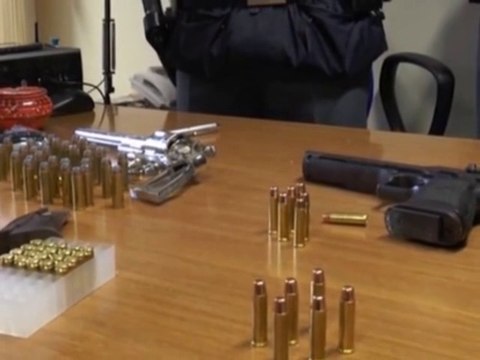 Camorra - interrotto summit a Napoli, 10 arresti e sequestrate armi