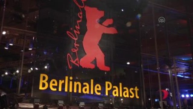 Türk Oyuncu Burak Yiğit'in Oynadığı ve Altın Ayı İçin Yarışan Victoria Adlı Filmin Galası...