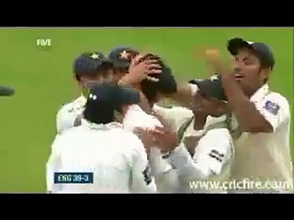 Muhammad Amir 6 wickets in 3 overs vs England test.......
