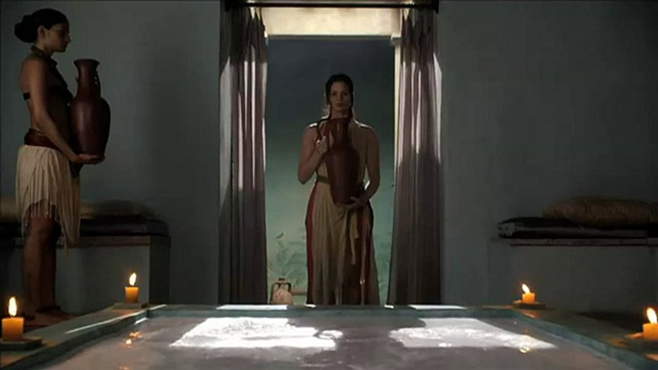 Spartacus_Ep9_#2_-_scena_Bagno_Lucrezia