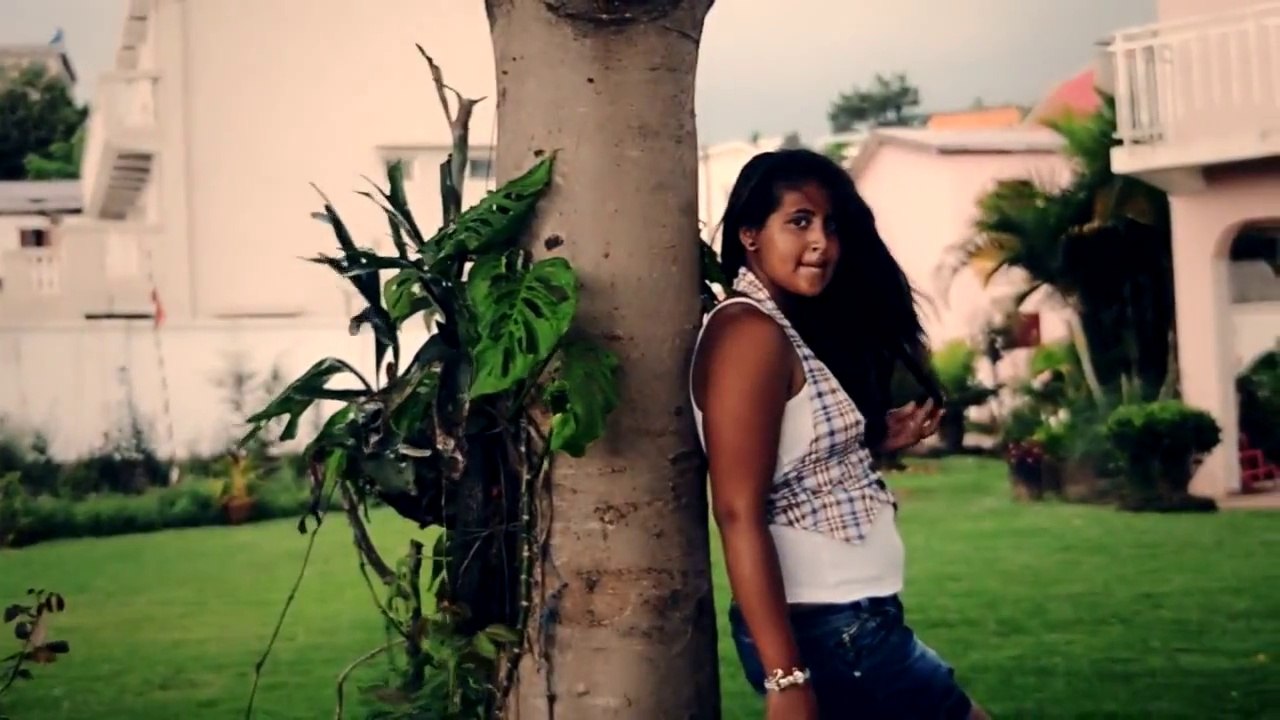 B KEYS ft OGH - Ianao ihany  (gasy HD 2015 - malagasy)