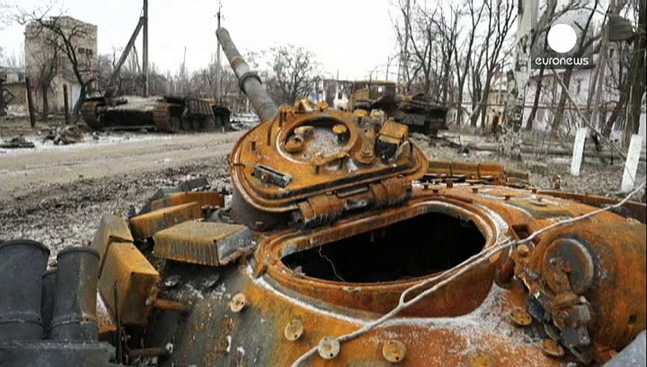 Ukraine forces primed for fresh assaults as separatists mass around Debaltseve and Mariupol