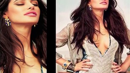 Nargis Fakhri Hot Cleavage Show.mp4