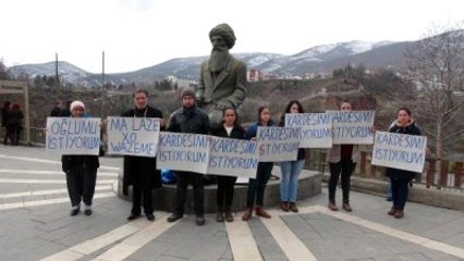 Oğlu PKK'ya Katılan Anne 6 Çocuğuyla Açılık Grevi Başlattı