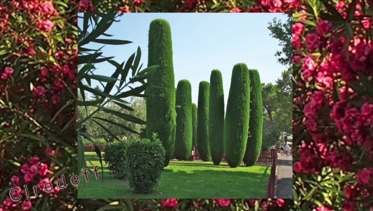 1/3 Tourisme en Italie Lago di Garda Visitez Sirmione Villa romaine et musée -- Tourism in Italy Visit Sirmione Roman villa and museum -- Tourismus in Italien Besuchen Sie Sirmione Römischen Villa und Museum -- Turismo en Italia Visitar Sirmione