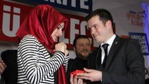 AK Partili Başkan'dan Sahnede Evlenme Teklifi