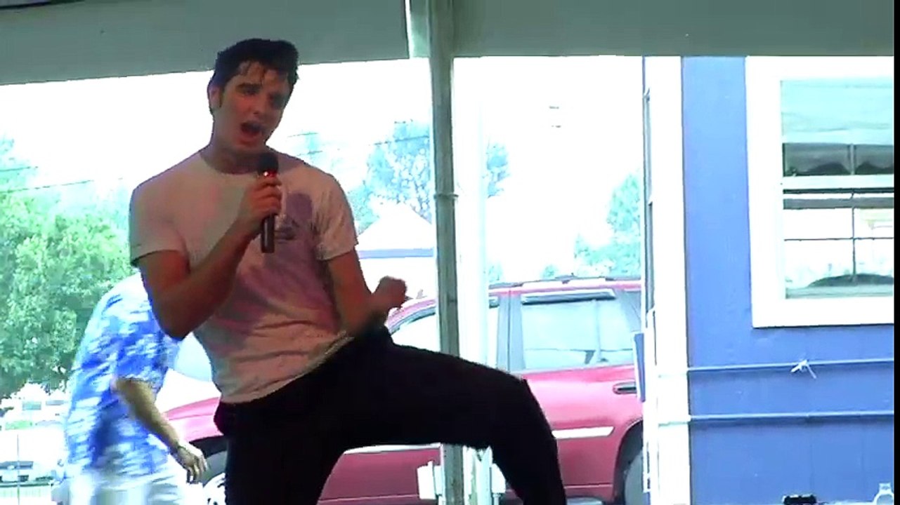 Cody Slaughter sings 'Little Sister' Elvis Week 2010 video