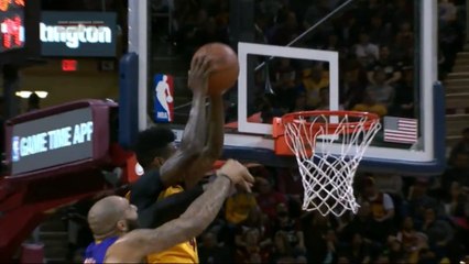L'énorme alley-oop d'Iman Shumpert sur Carlos Boozer