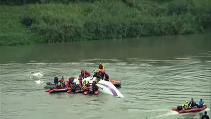 Pesawat GE235 TransAsia Taiwan Video Detik2 Terakhir Ketika Terhempas