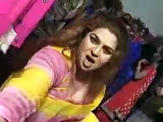 Hot private mujra collection on song luk 28 kuri da 2015