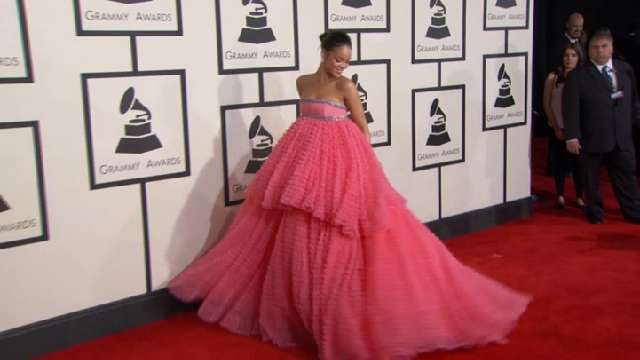 Rihanna's Eyebrow-Raising Grammys Dress