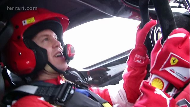 Sebastian Vettel au volant de la Ferrari FXX K