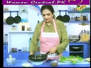 Lubna Cooks - 5th July 2012 (Sicilian Style Spaghetti and Cheese Mould)