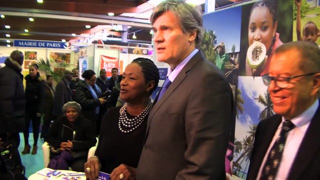 Stéphane le Foll et Babette de Rozières inaugurent le salon de la gastronomie des Outre-Mer