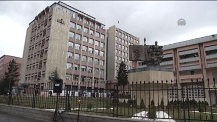 Eğitim-Bir Sen Üyeleri, İmza Kampanyası Başlattı