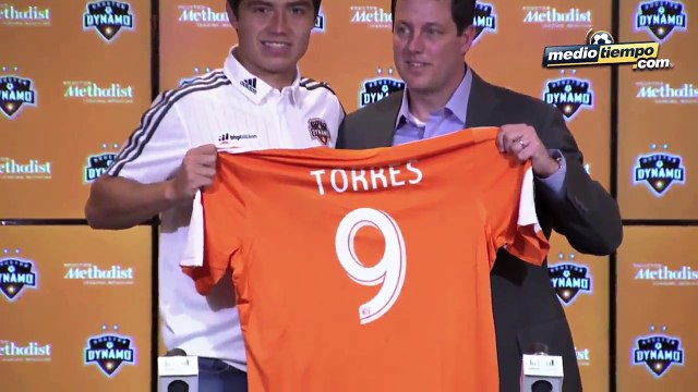 'Cubo' Torres fue presentado con Houston
