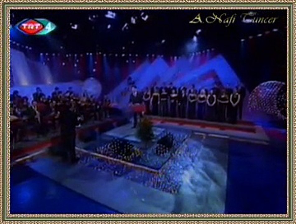 Bahadır ÖZÜŞEN *Aşk Denilen Ateşe Yanalım Mı?*