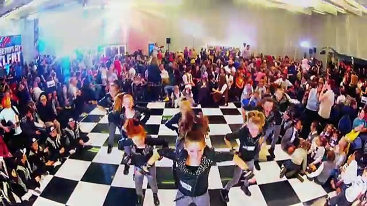 Balloon Bottom Battle David Walliams vs Goliath Britains Got More Talent 2013