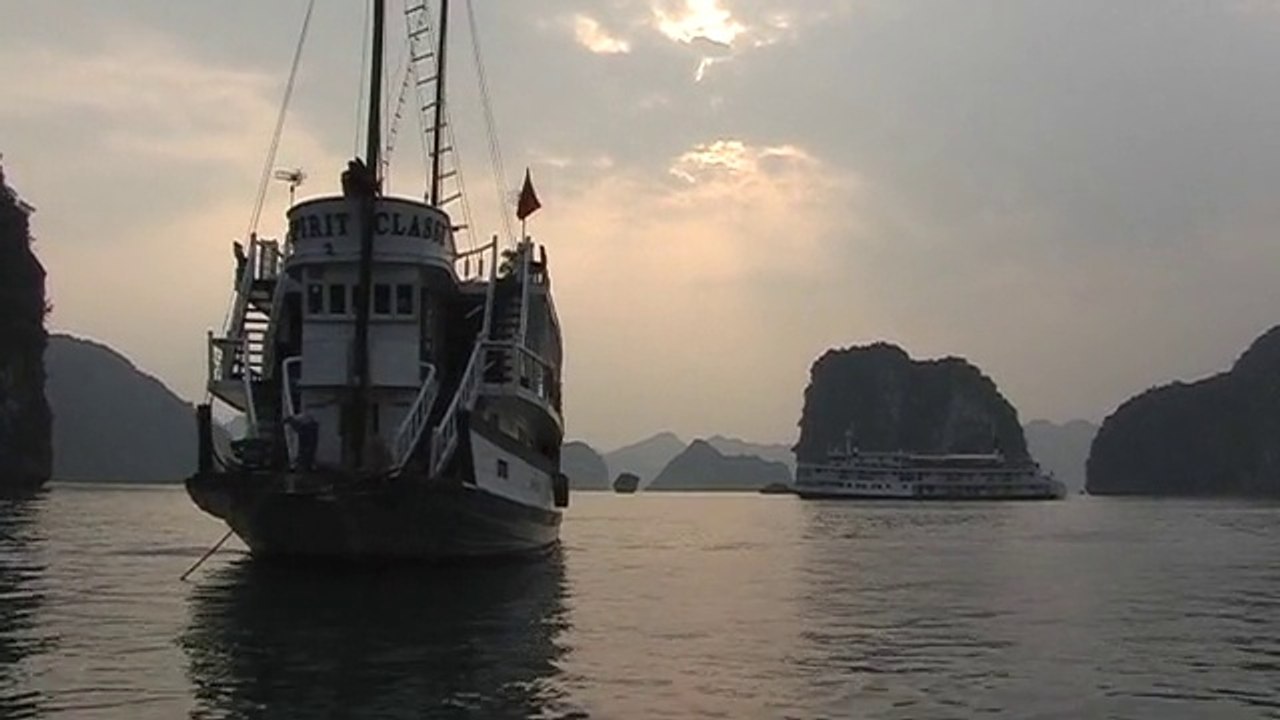 Dag 15: Hanoi - Halong - 23/10/2014