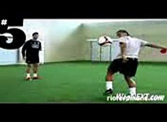 Cristiano Ronaldo Freestyle Football Skills