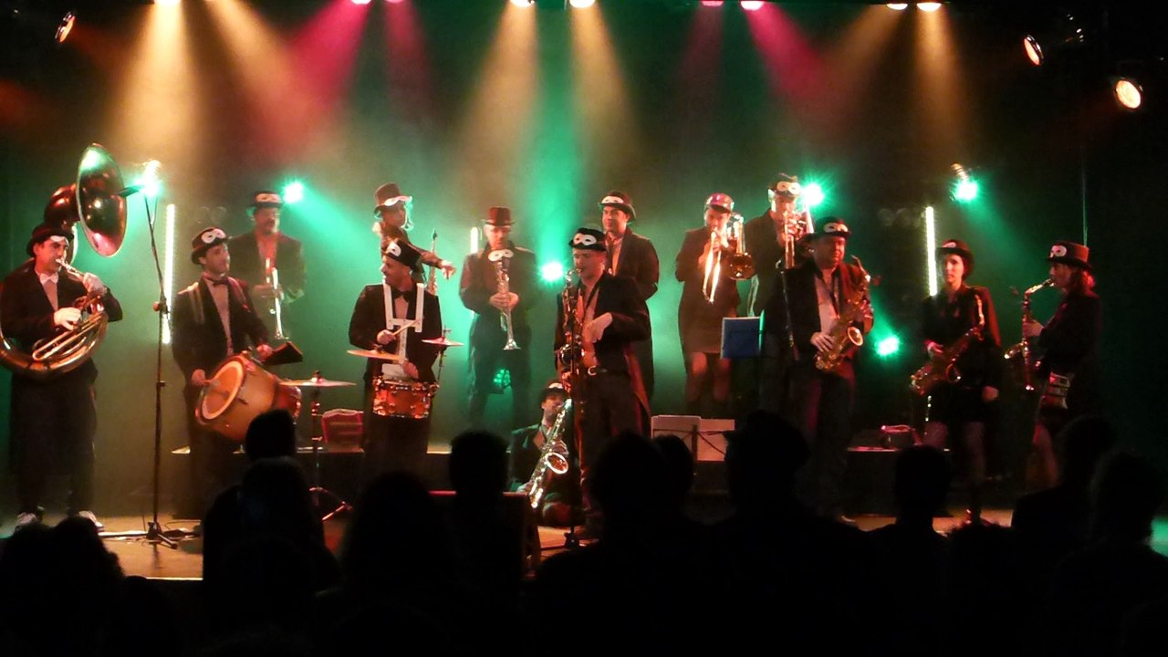 soirée "Fanfares ni fioritures" - fanfare Varenkas au portail coucou (3) (live)