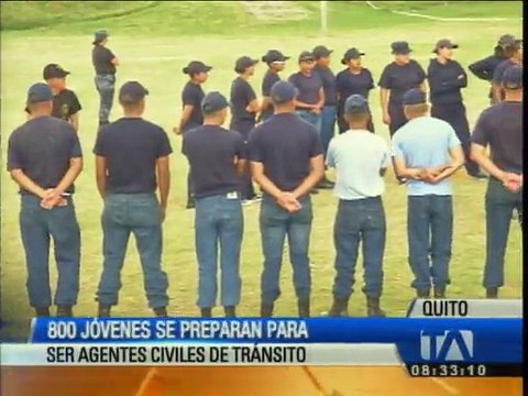 800 jóvenes se preparan para ser agentes civiles de tránsito