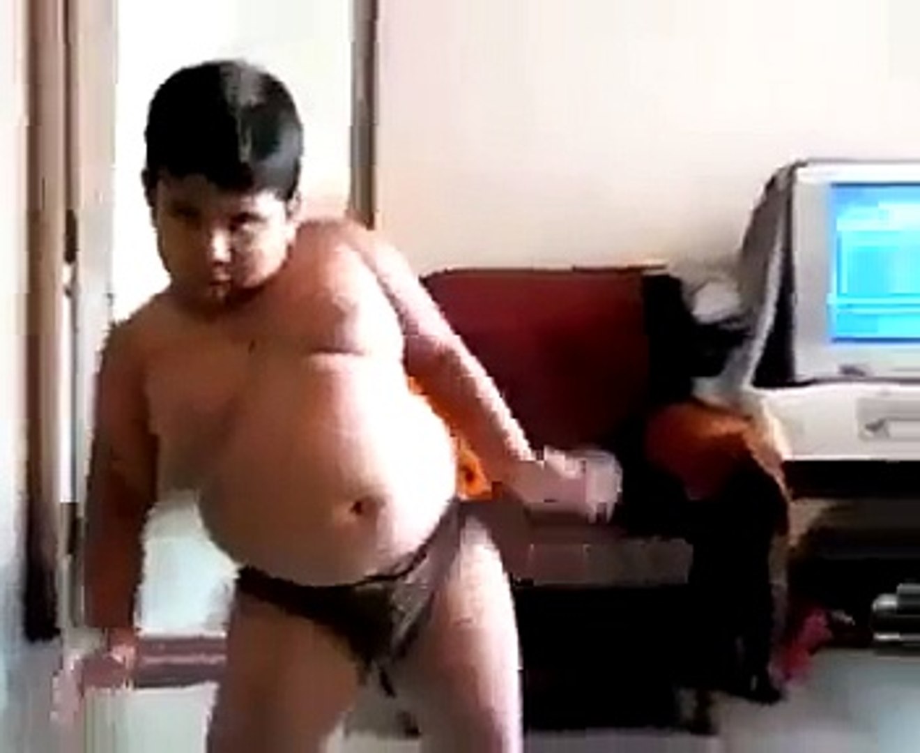 Fat kid Dance - video Dailymotion