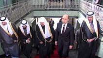 رئيس الحكومة يجري مباحثات مع رئيس مجلس الشورى السعودي