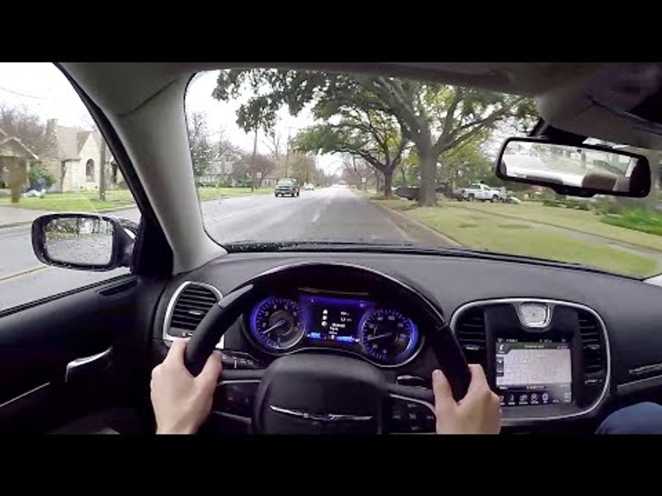 2015 Chrysler 300C - WR TV POV City Drive