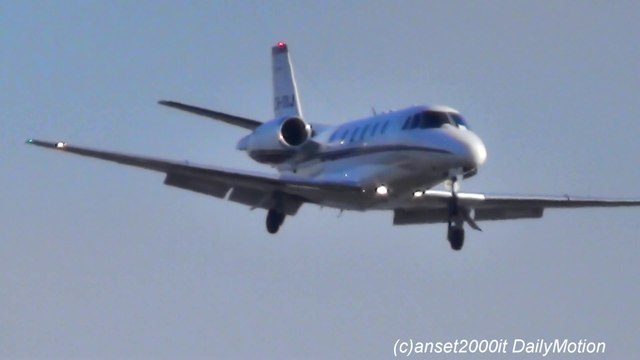 Cessna 560XLS Citation Excel CS-DJX and CS-DXS Landing in London City Airport. Netjets Fleet. Plane Spotting