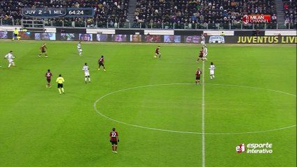 Ele não para! Olha o canetaço do Pogba!